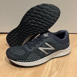 New Womens size 7 New Balance Shoes